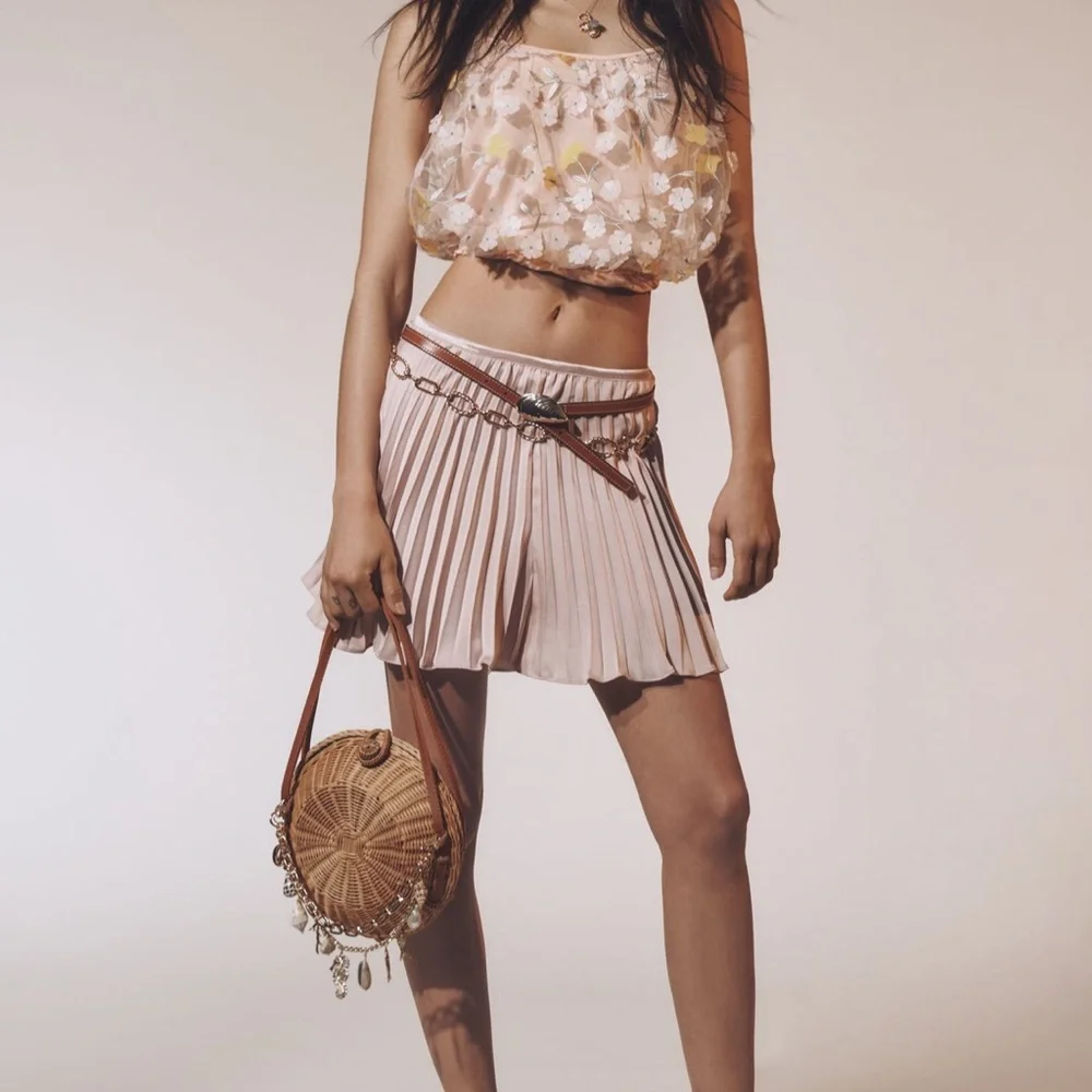 *Anthropologie Silky Plissé Shorts - Picture 3 of 5